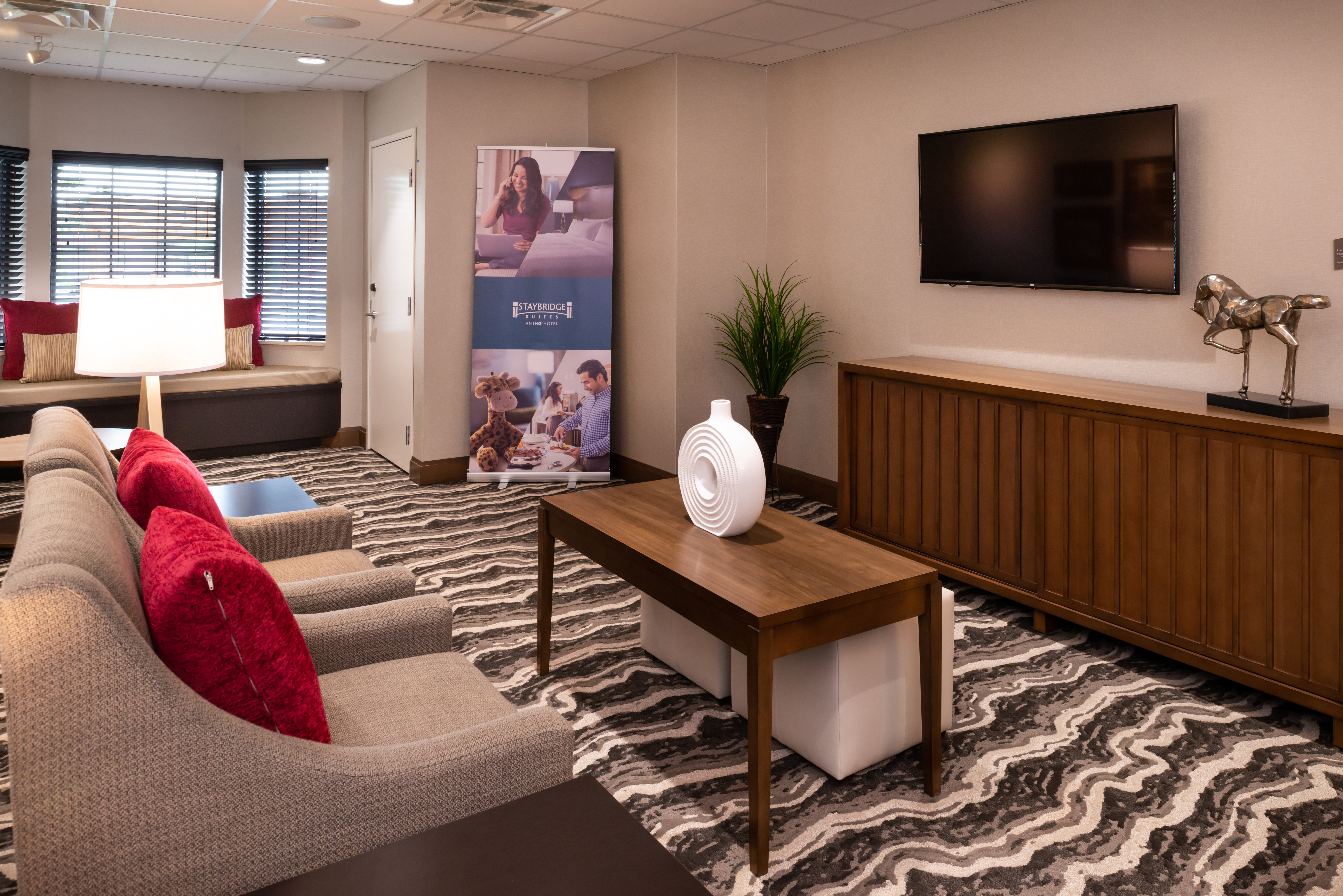 Staybridge Suites St George 37/67