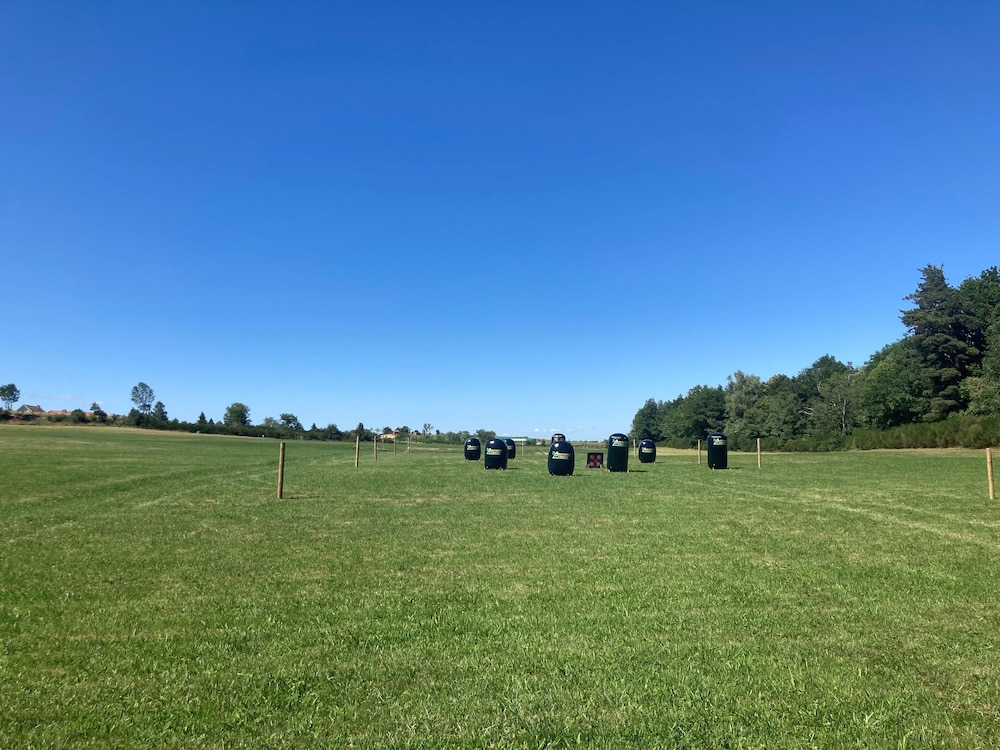 Demeures & Chateaux Domaine De Valinches 39/43