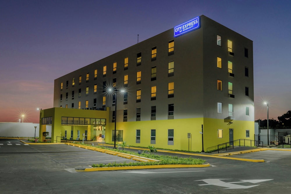 Hotel Hex 8/74