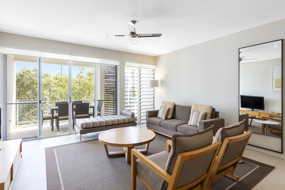 RACV NOOSA RESORT 48/74