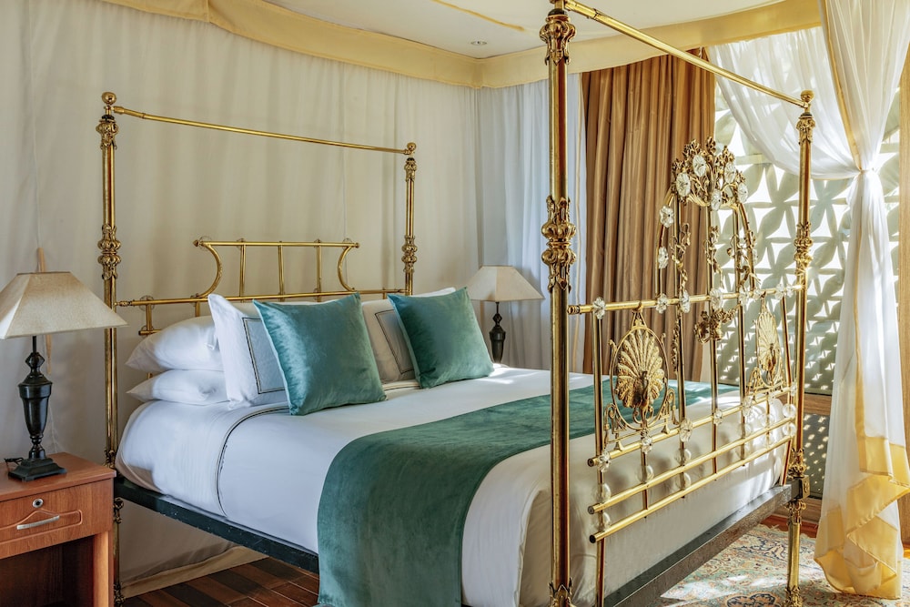 3 Bedrooms, Grand, the Level, Ocean Villa, 3 King Beds
