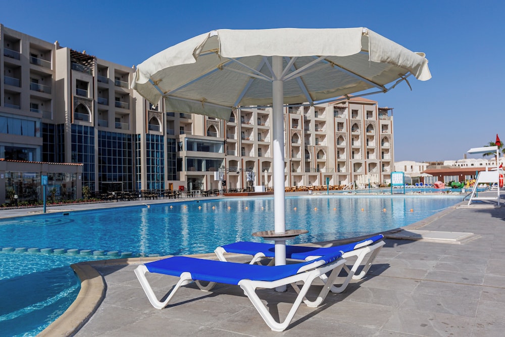 SUNRISE Alora Aqua Park Resort photo2