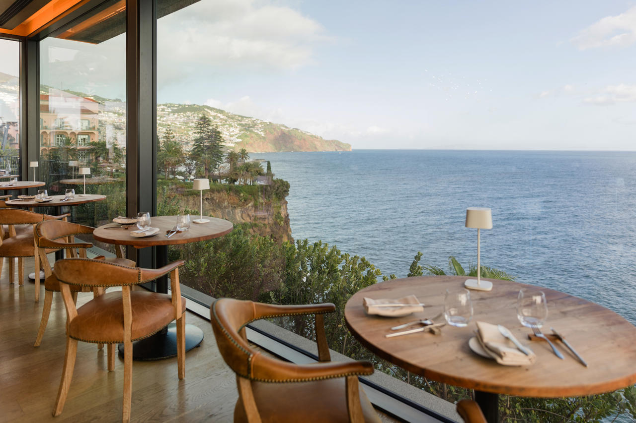 Les Suites At The Cliff Bay 18/34