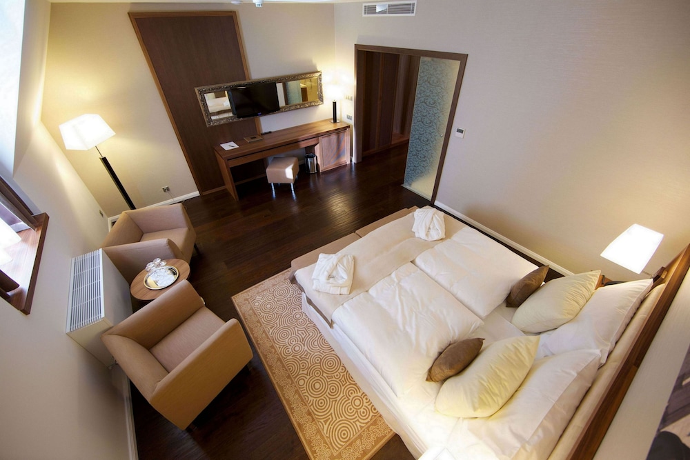 Hotel Elizabeth 16/50