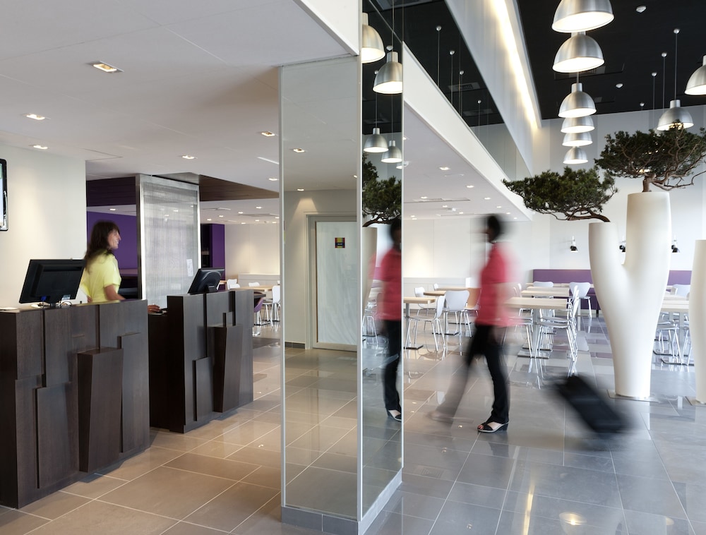 IBIS STYLES NIMES GARE CENTRE 9/57
