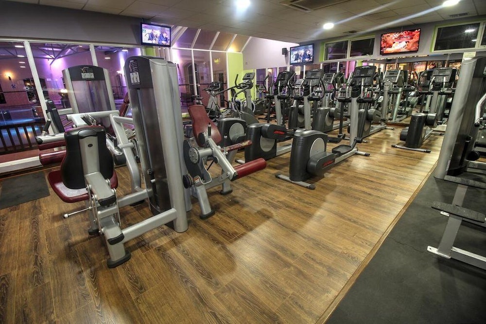 Treacy Apos S West County Conference Amp Leisure Centre 30/50