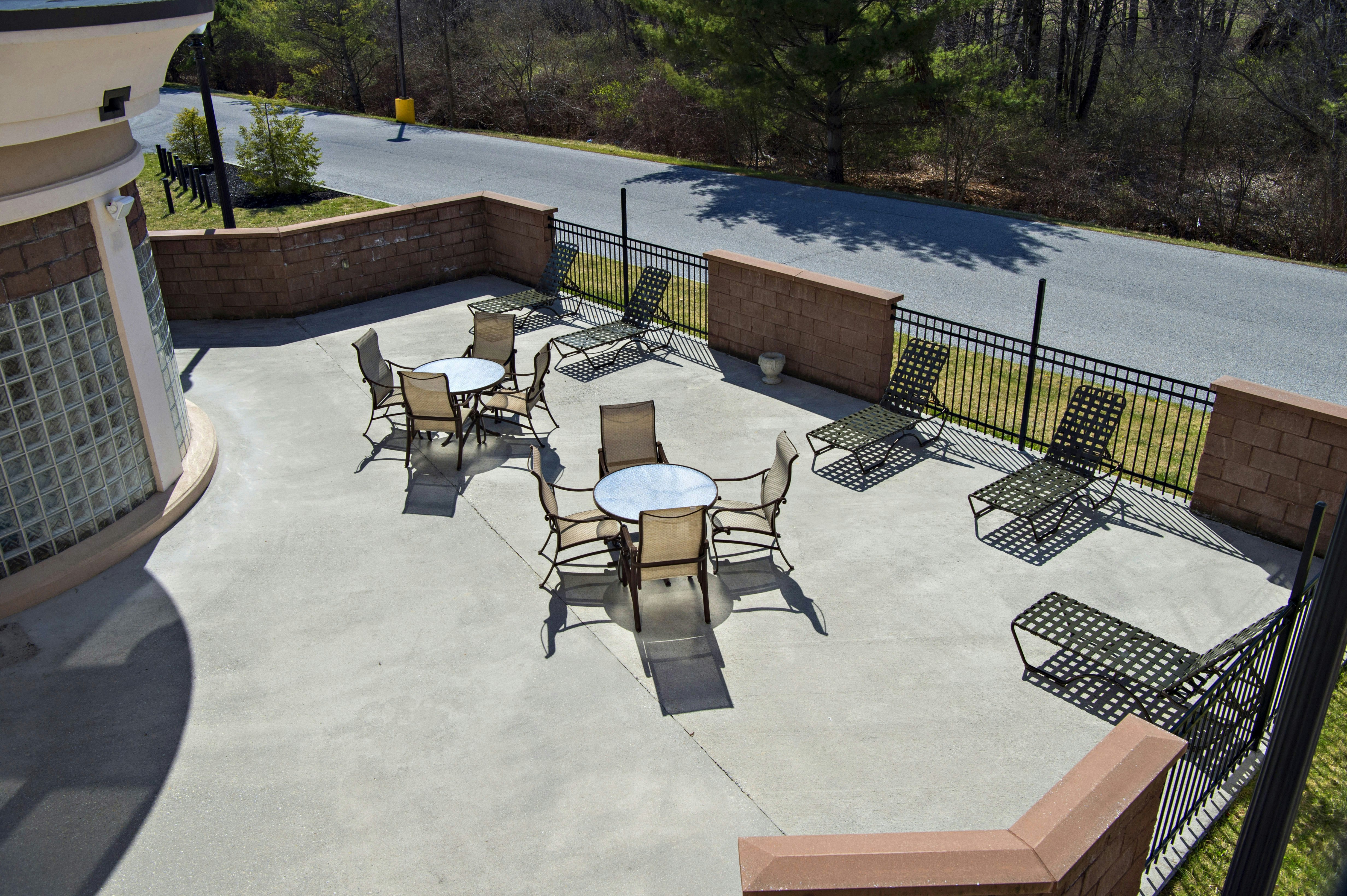 Hampton Inn Bennington 15/19
