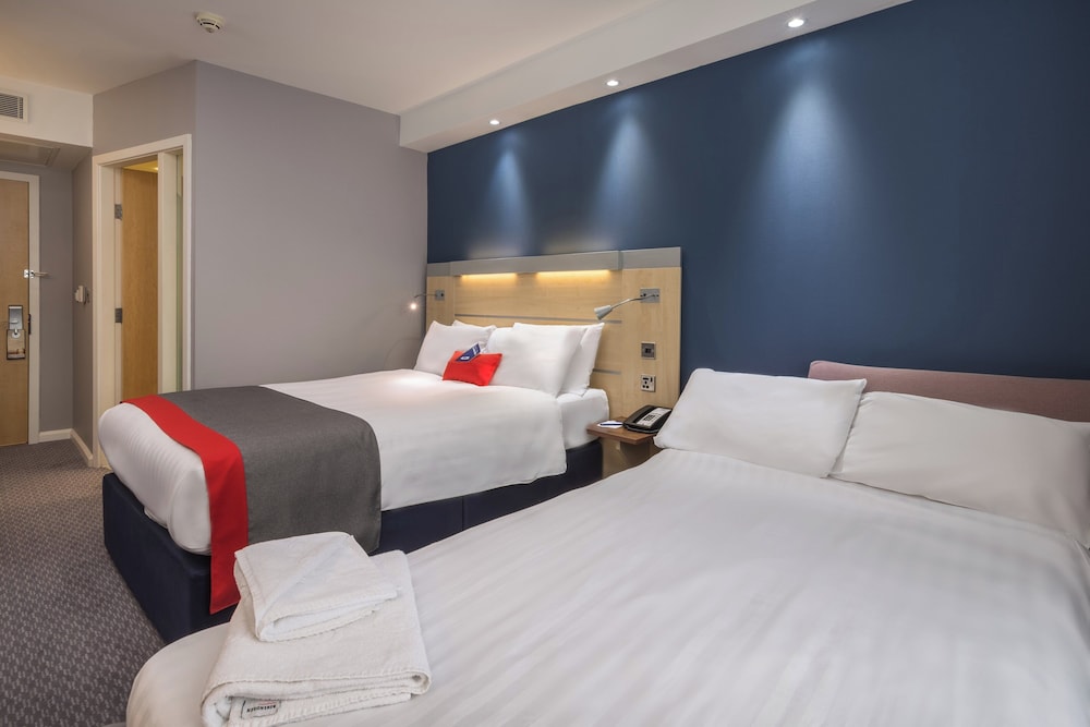 غرفة قياسية بسرير مزدوج مع أريكة، Holiday Inn Express Kettering 2/7