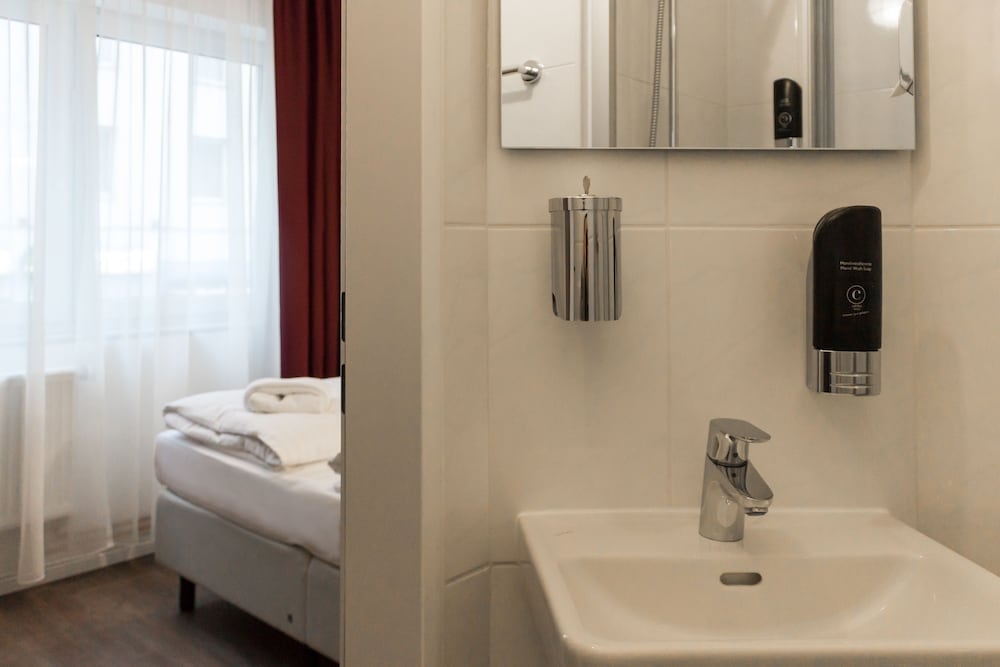 Centro Hotel West 23/46