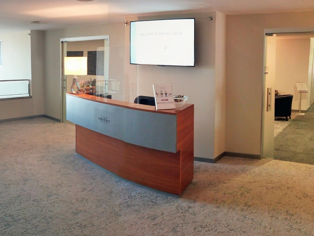 Mercure Rome Leonardo Da Vinci Airport 10/50