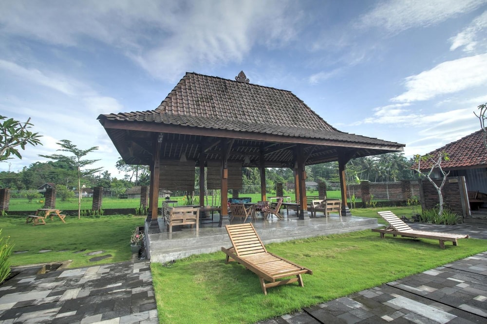 Shankara Borobudur 59/61