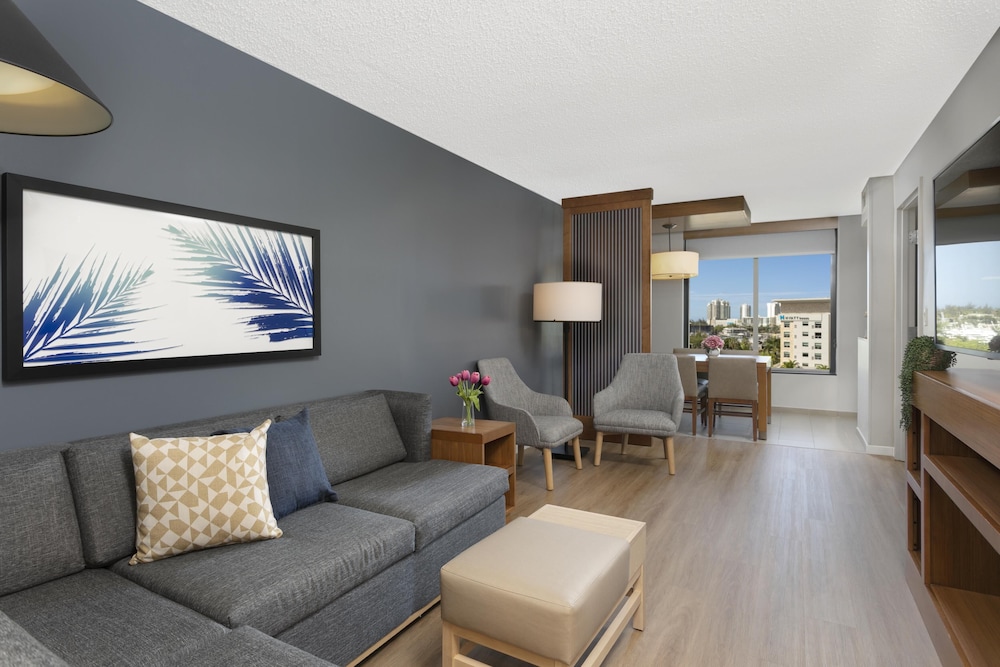 HYATT PLACE SAN JUAN/CITY CENTER 42/74