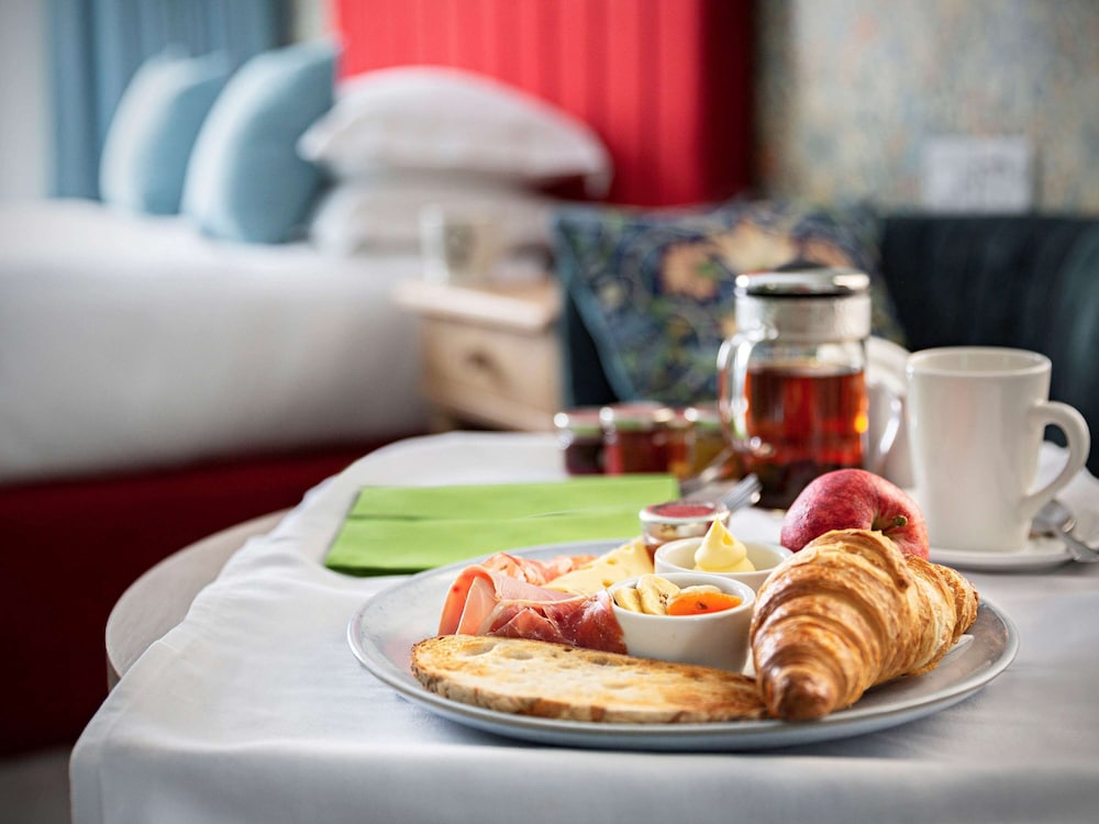 Queens Hotel & Spa Bournemouth 38/50