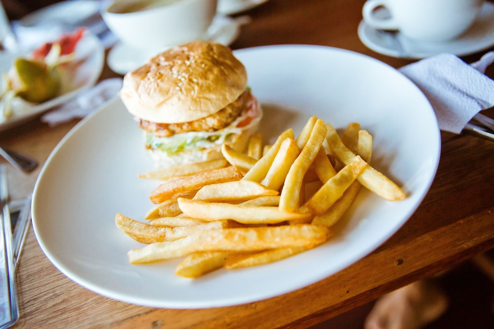 Phi Phi Phu Chalet Beach Resort 11/42