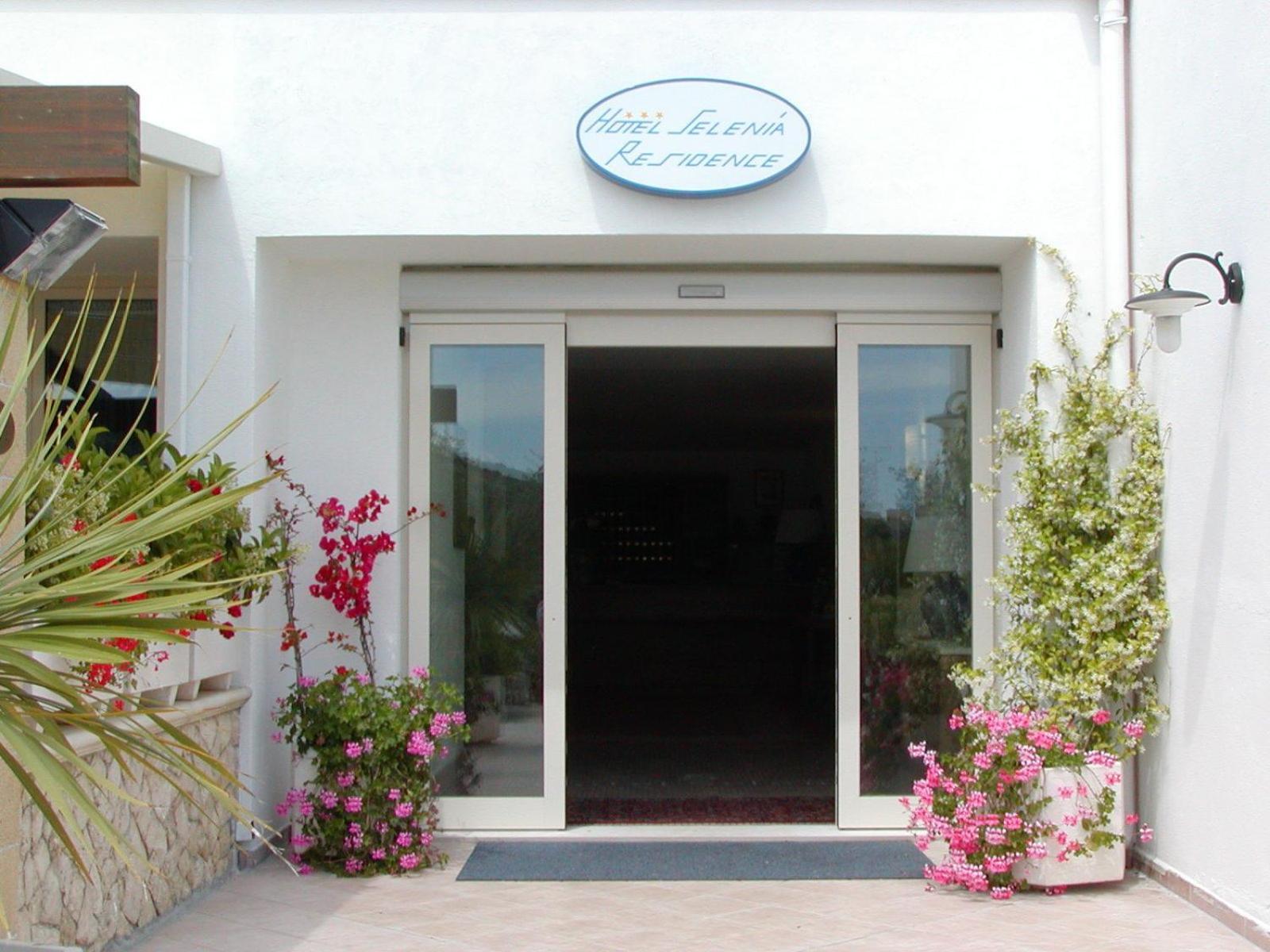 Hotel Selenia 1/33