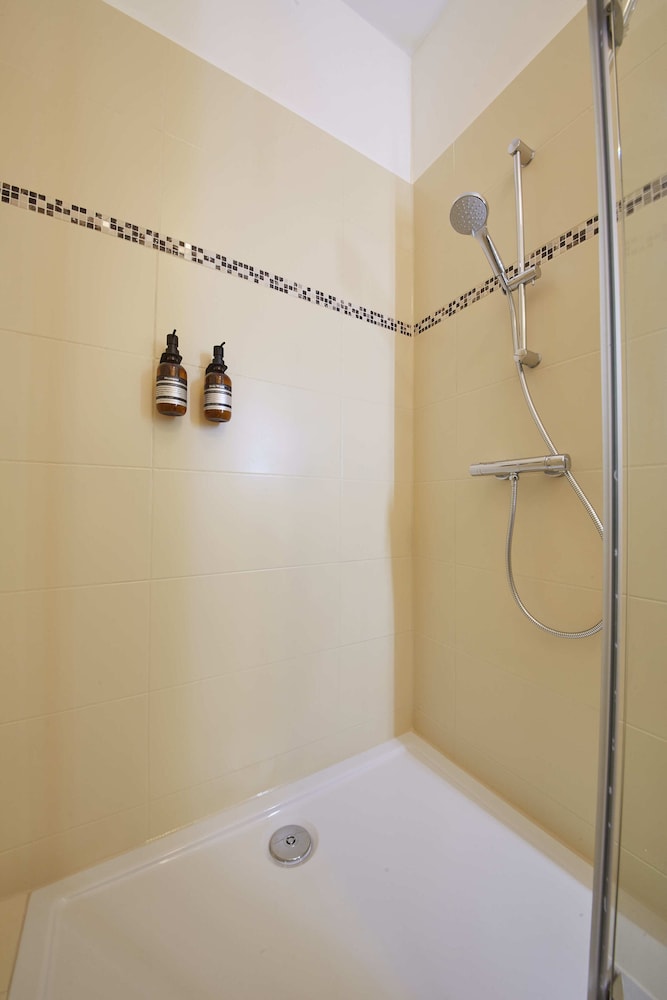 Nove Boutique Apartments 19/50