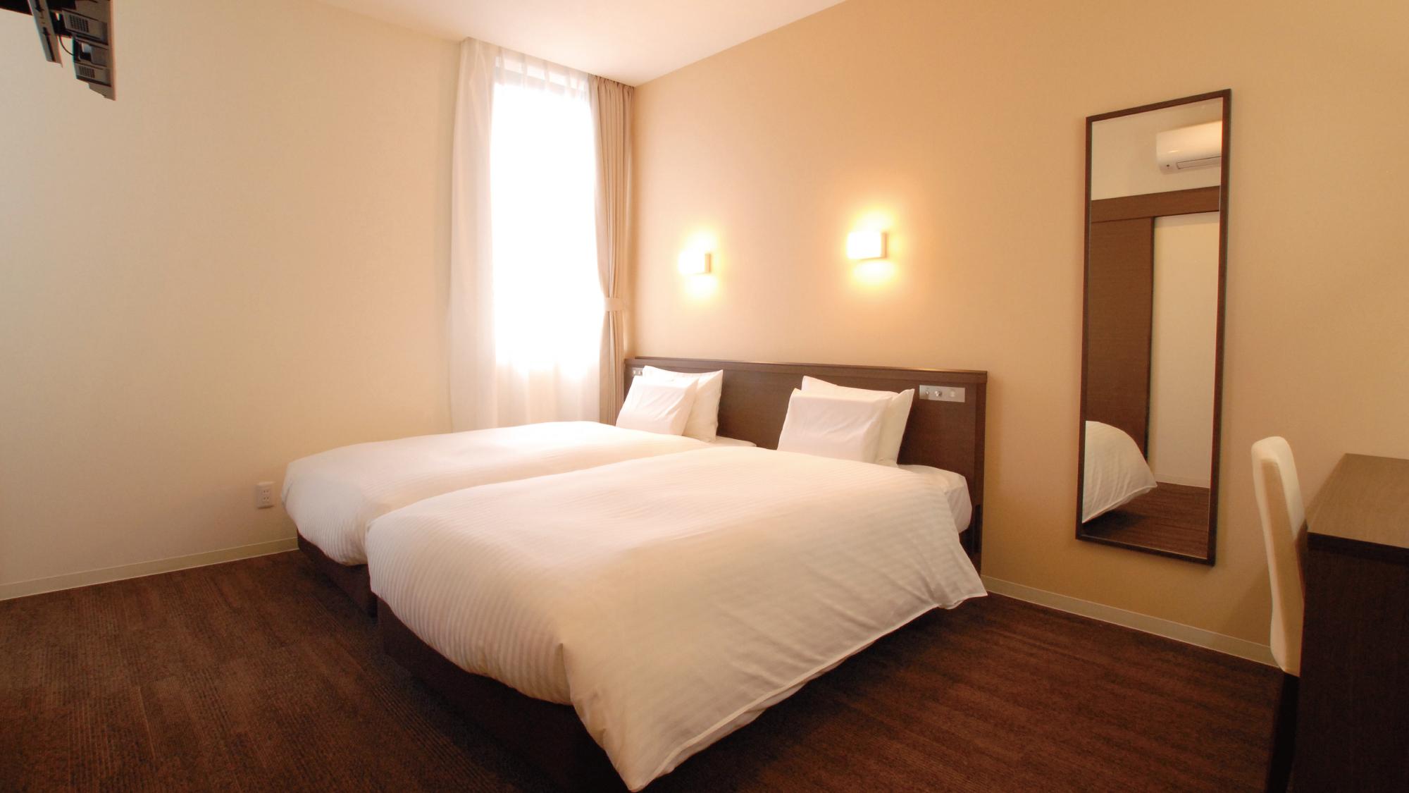 Universal, Standard, Twin Beds