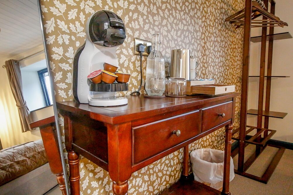 The Bugle Coaching Inn 6/50