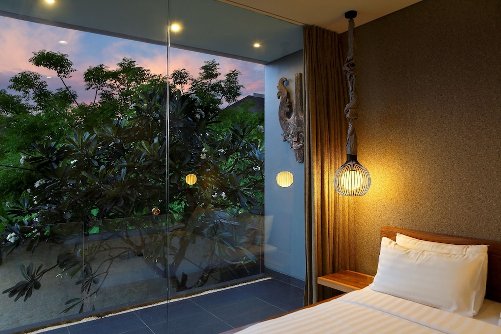 Sandhya Villa Canggu 32/50
