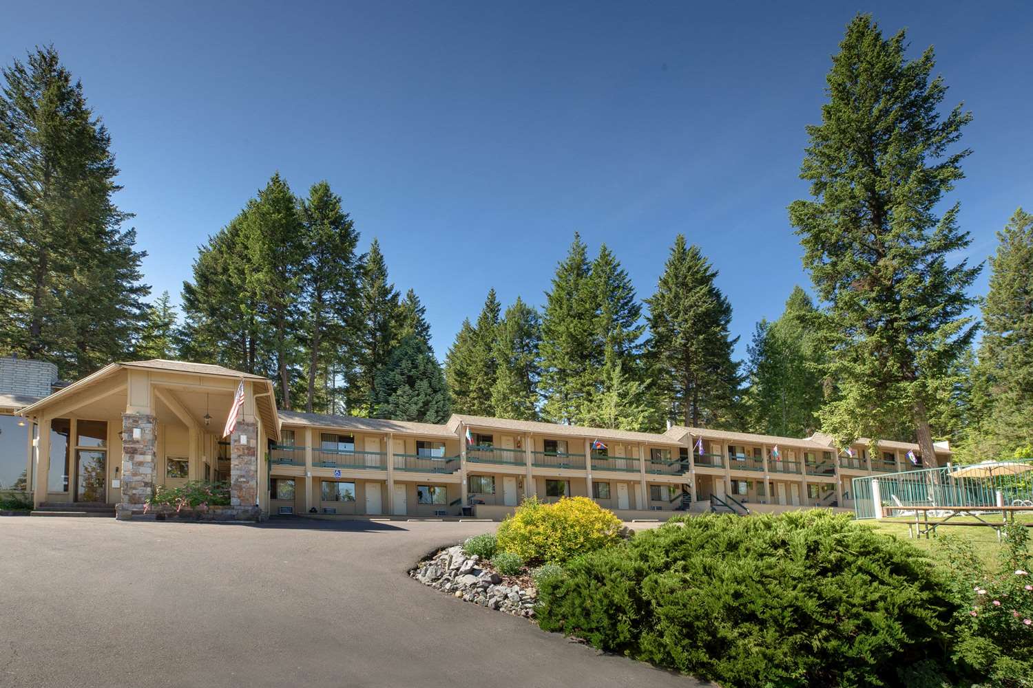 Timbers Motel Travelodge by Wyndham Bigfork 28/28