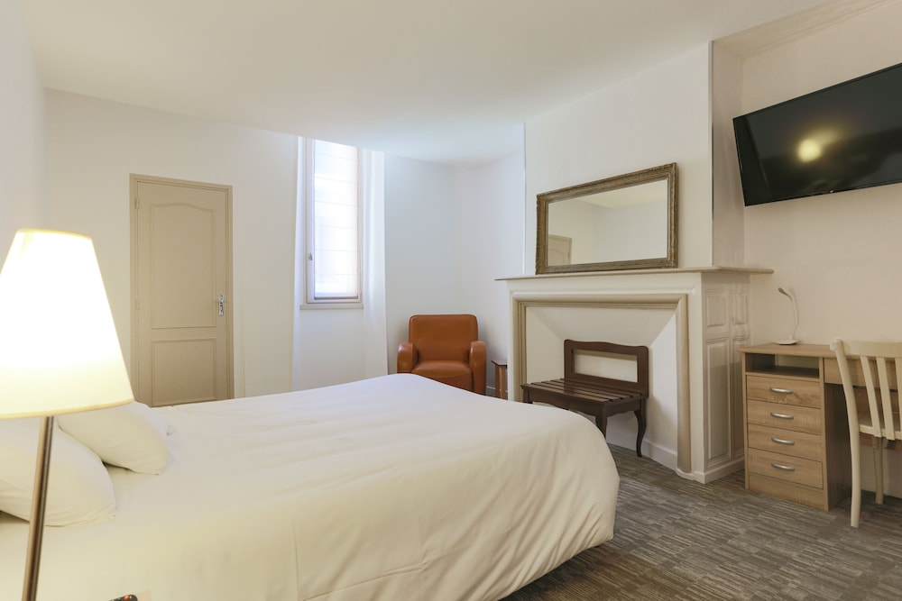 Hôtel Du Clocher 9/25