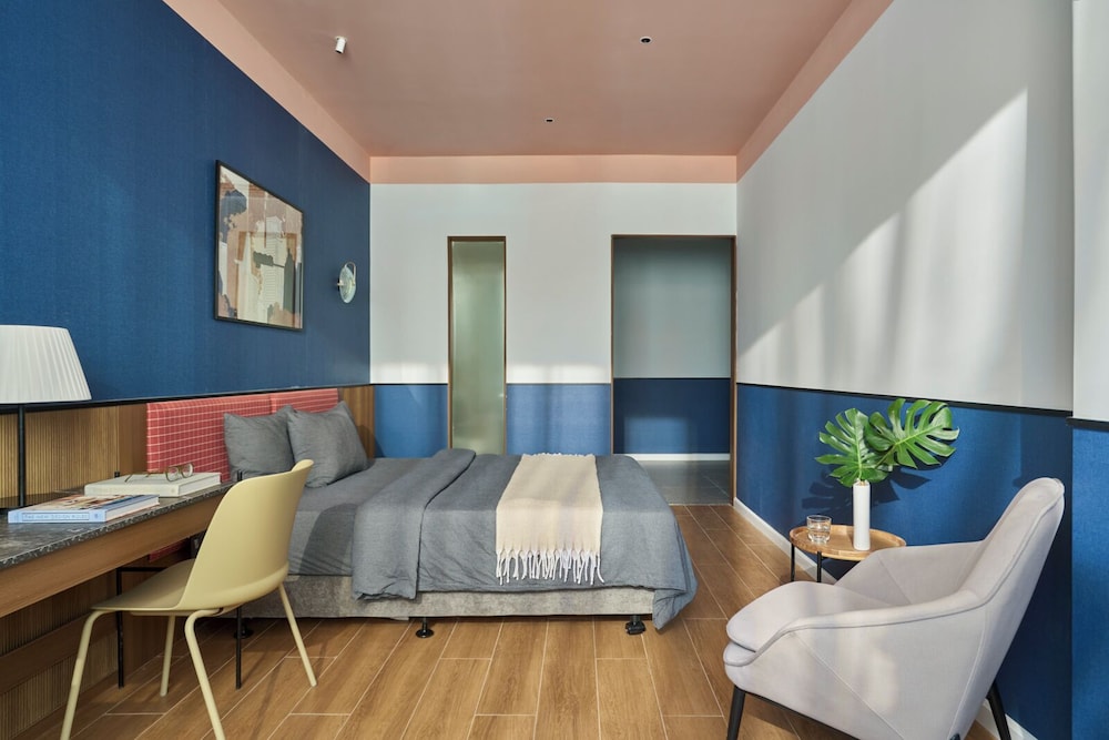 Express By M Village Hoang Sa, a brand of Modern Village Lifestyle 44/48