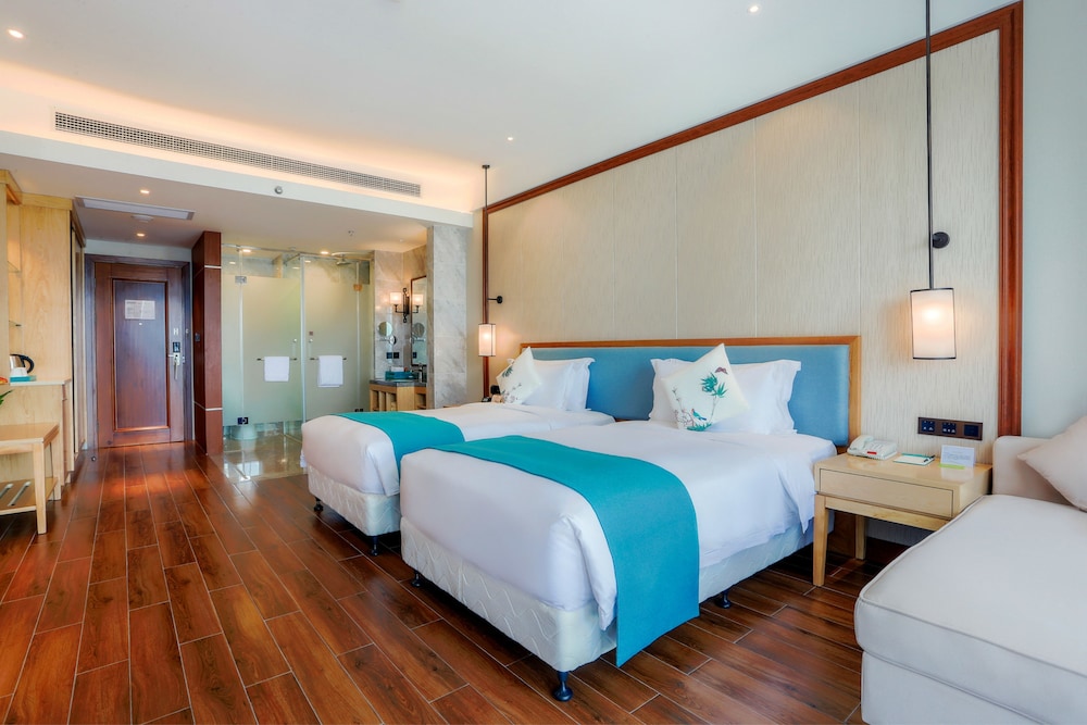 Dadonghai Hotel Sanya 16/48