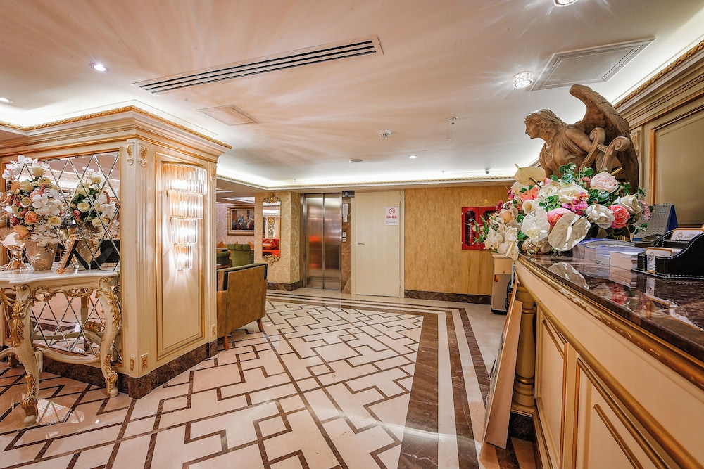 Grand Marcello Hotel & SPA 15/90