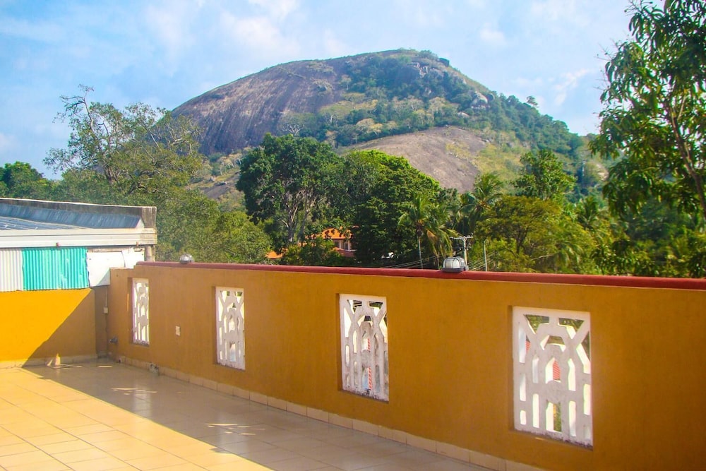 Mahawasala Hotel 40/44