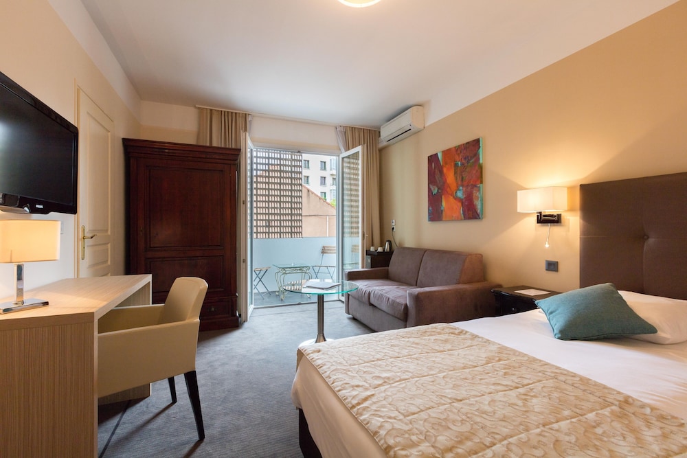 Hotel Rotonde 30/73