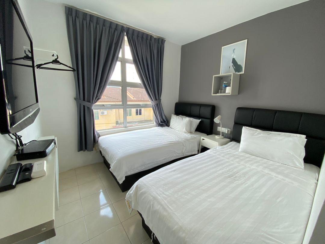 Room, Twin Beds