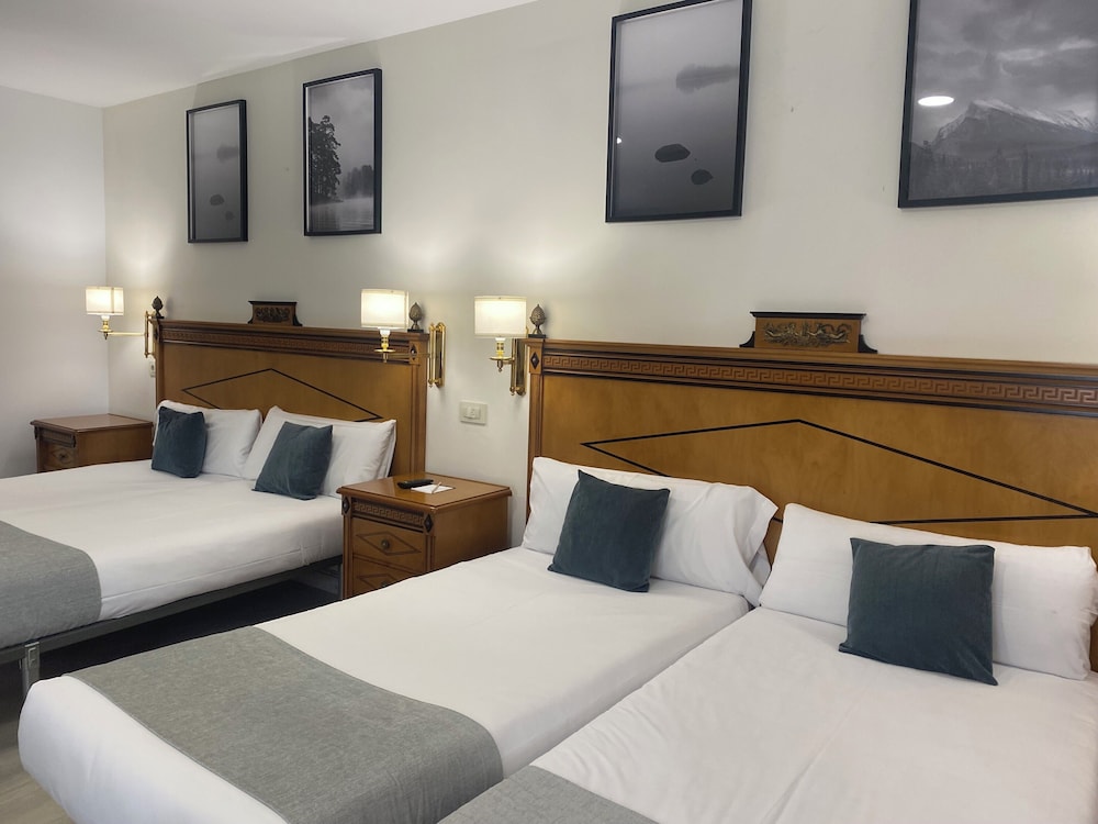 Hotel Iberia 39/68