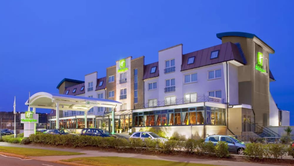 Holiday Inn West 4/60