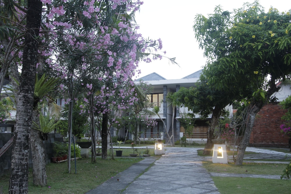 Hotel Alit S Beach 32/50