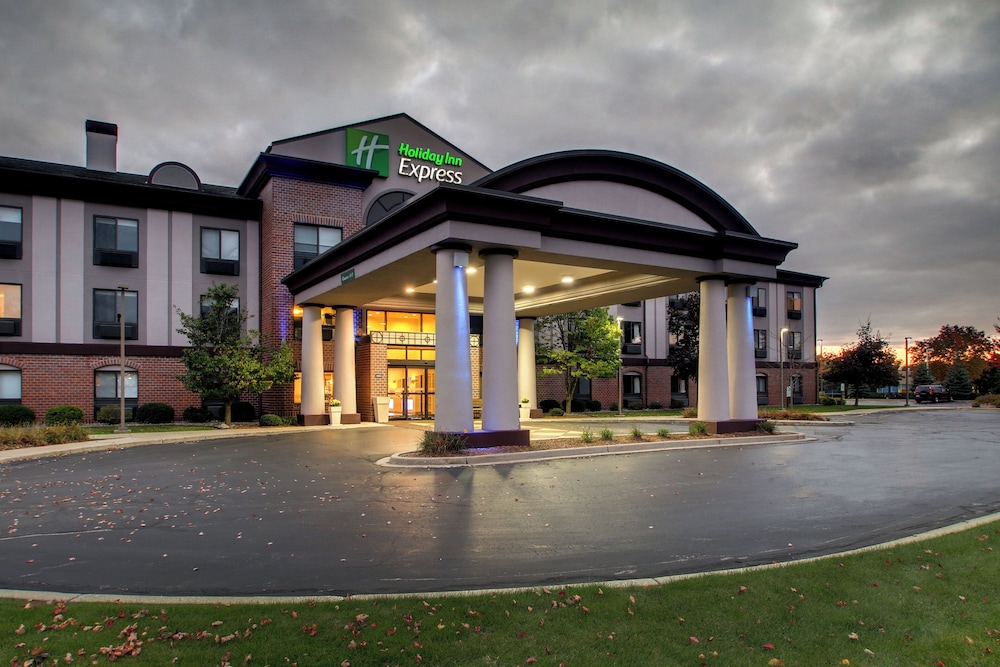 Holiday Inn Express Milwaukee N Brown Deer Mequon 65/67