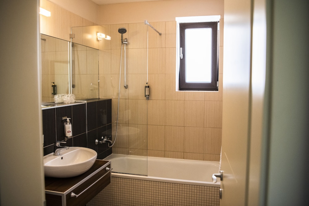 Hotel Belassi Bojnice 40/43