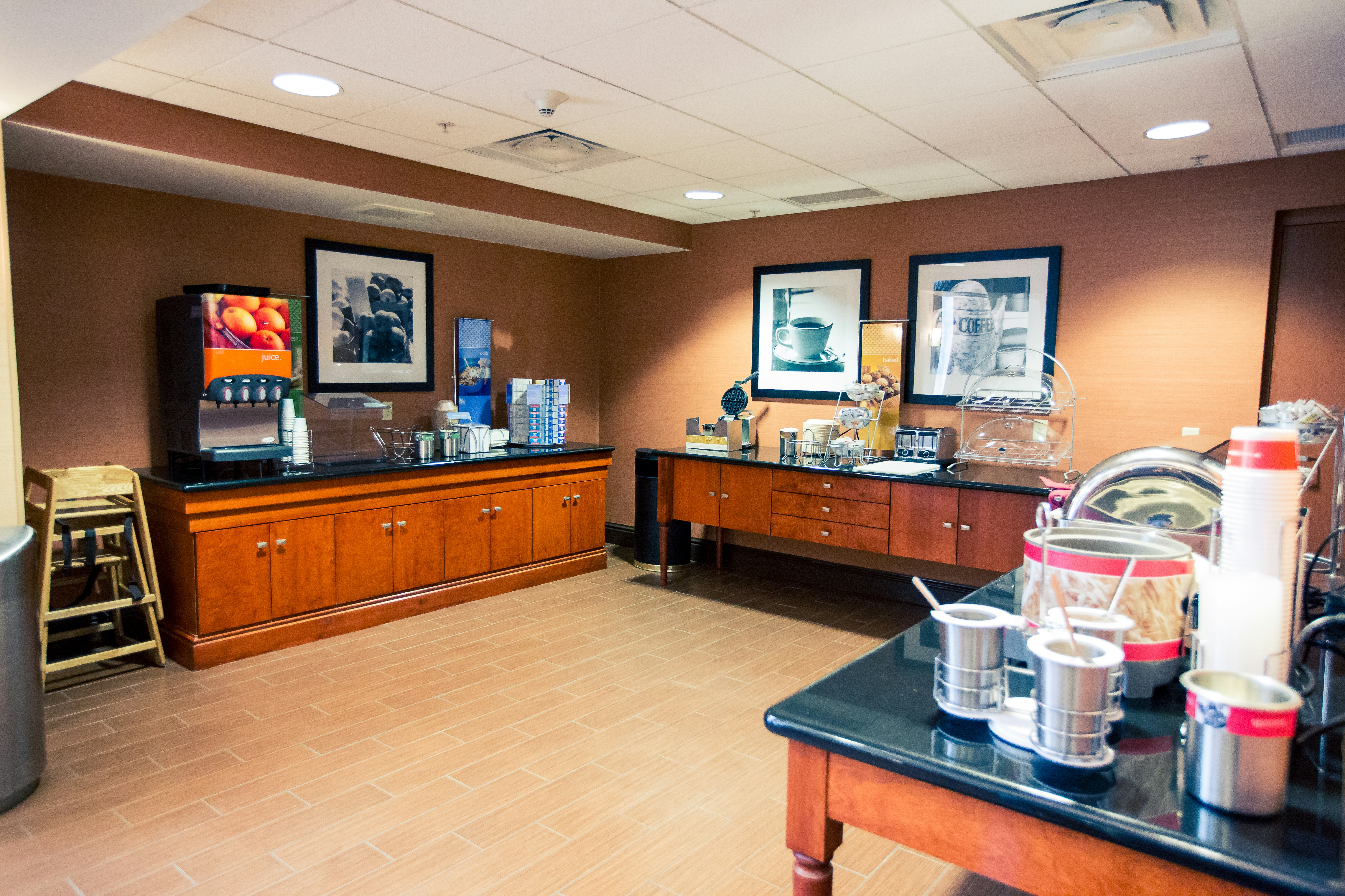 Hampton Inn & Suites Blairsville 7/45