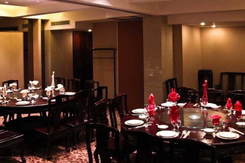 Shangtex Hotel 18/24