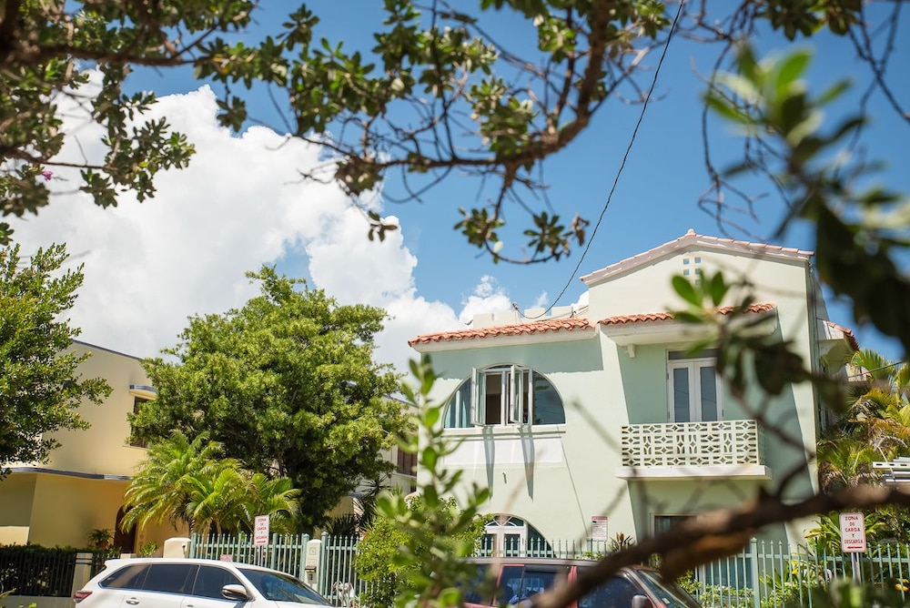 Apartments On The Beach 5/50