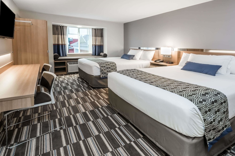 Microtel by Wyndham Penn Yan Finger Lakes Region 17/64