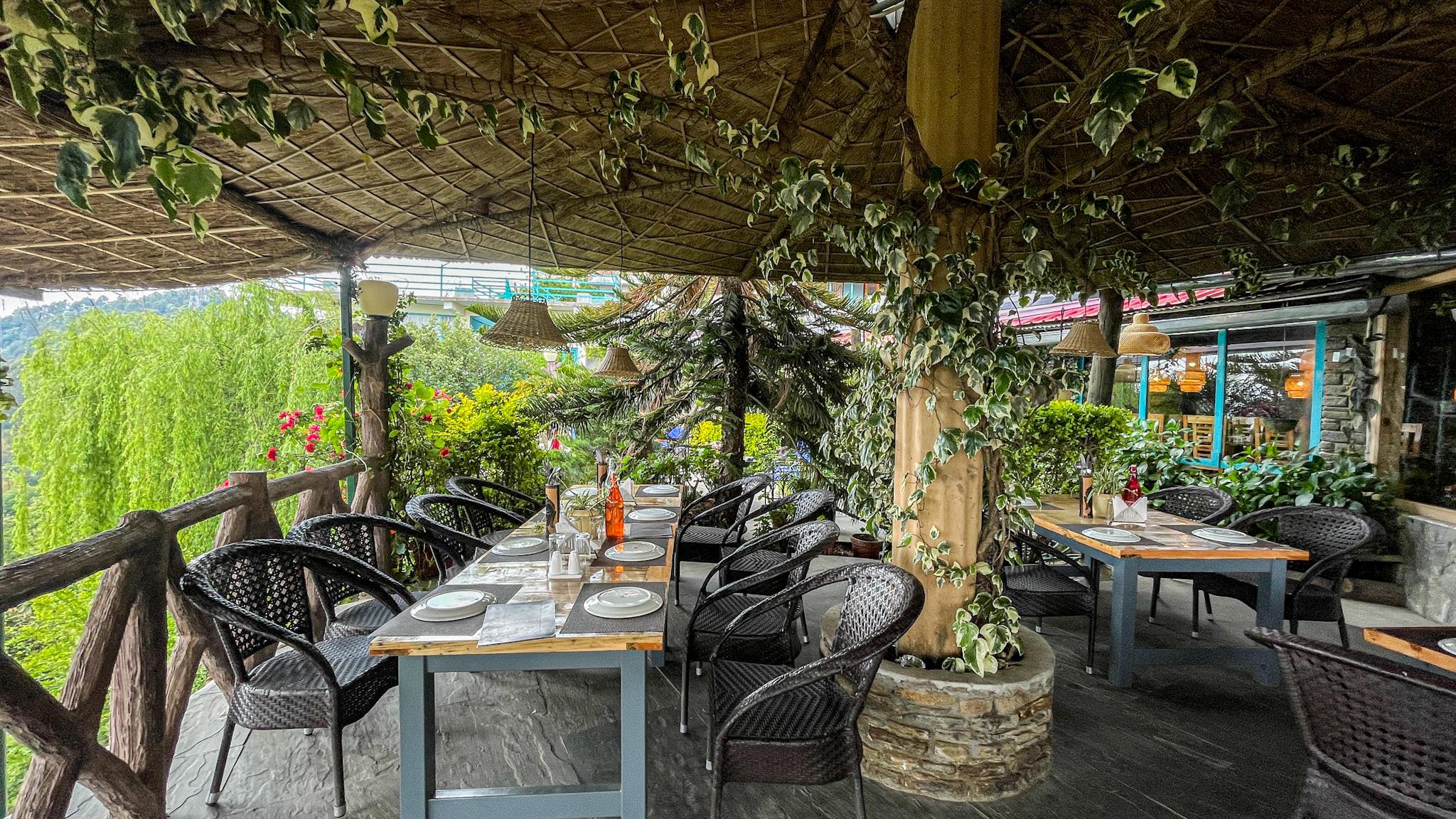 Mohans Binsar Retreat 18/24