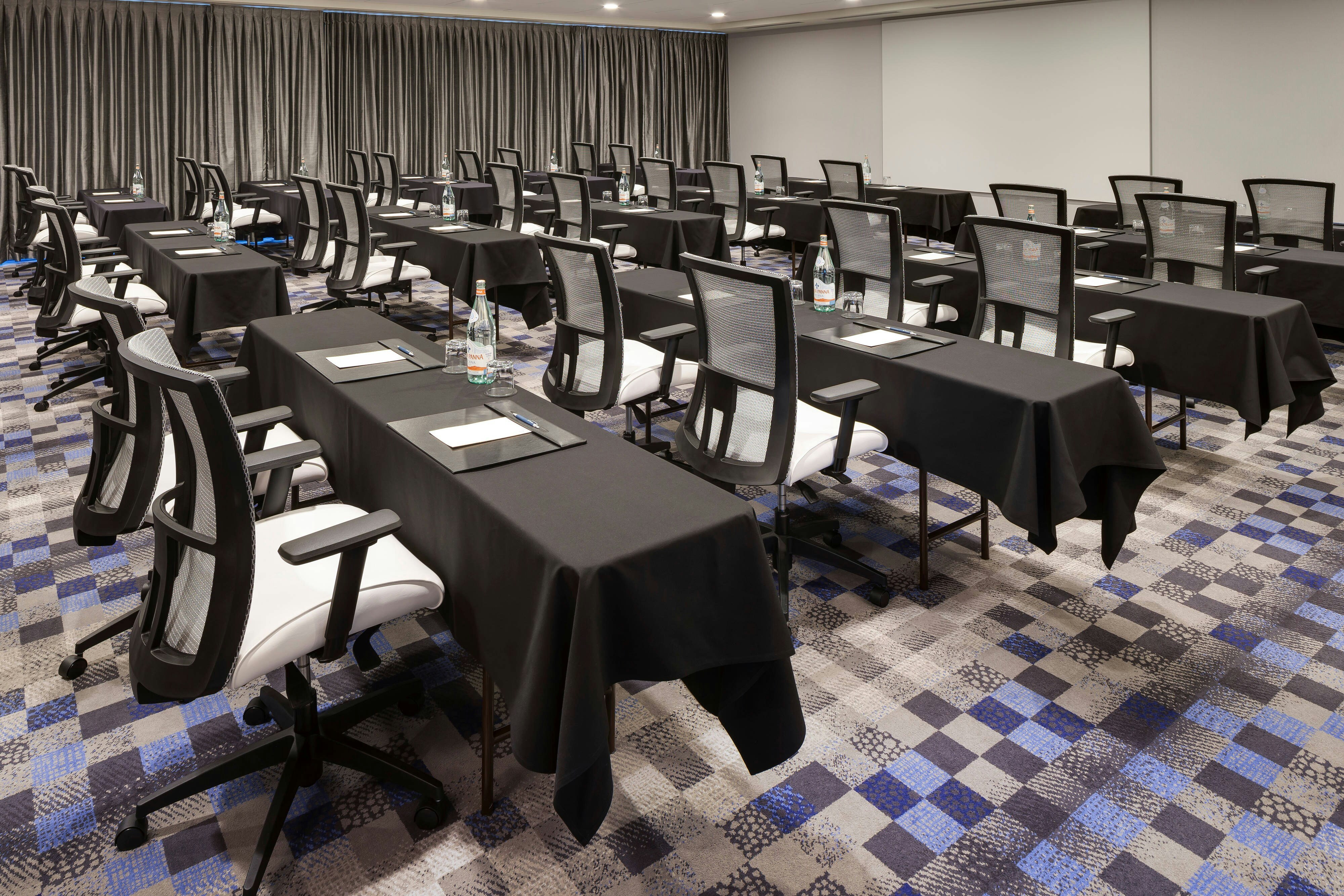 SHERATON BLOOMINGTON HOTEL 39/47