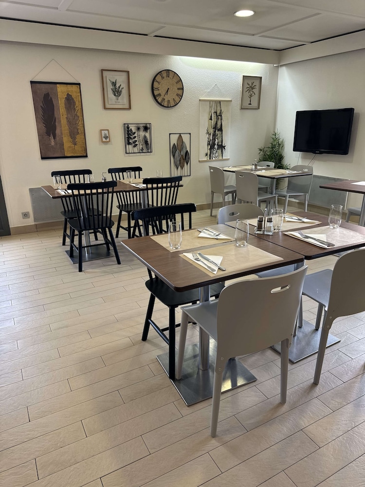 Campanile Saint Avold 32/33