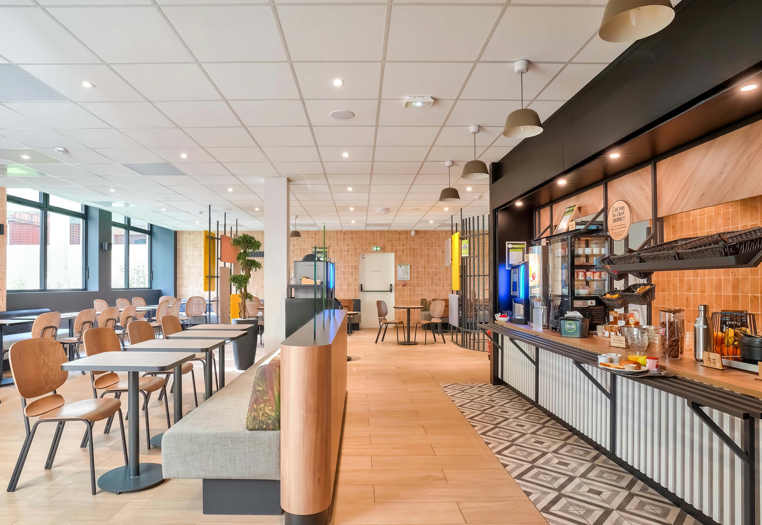 B&B HOTEL Paris Porte d Orleans 42/49
