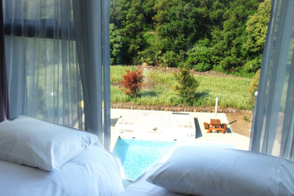 Grandmer Hotel Jeju 41/67