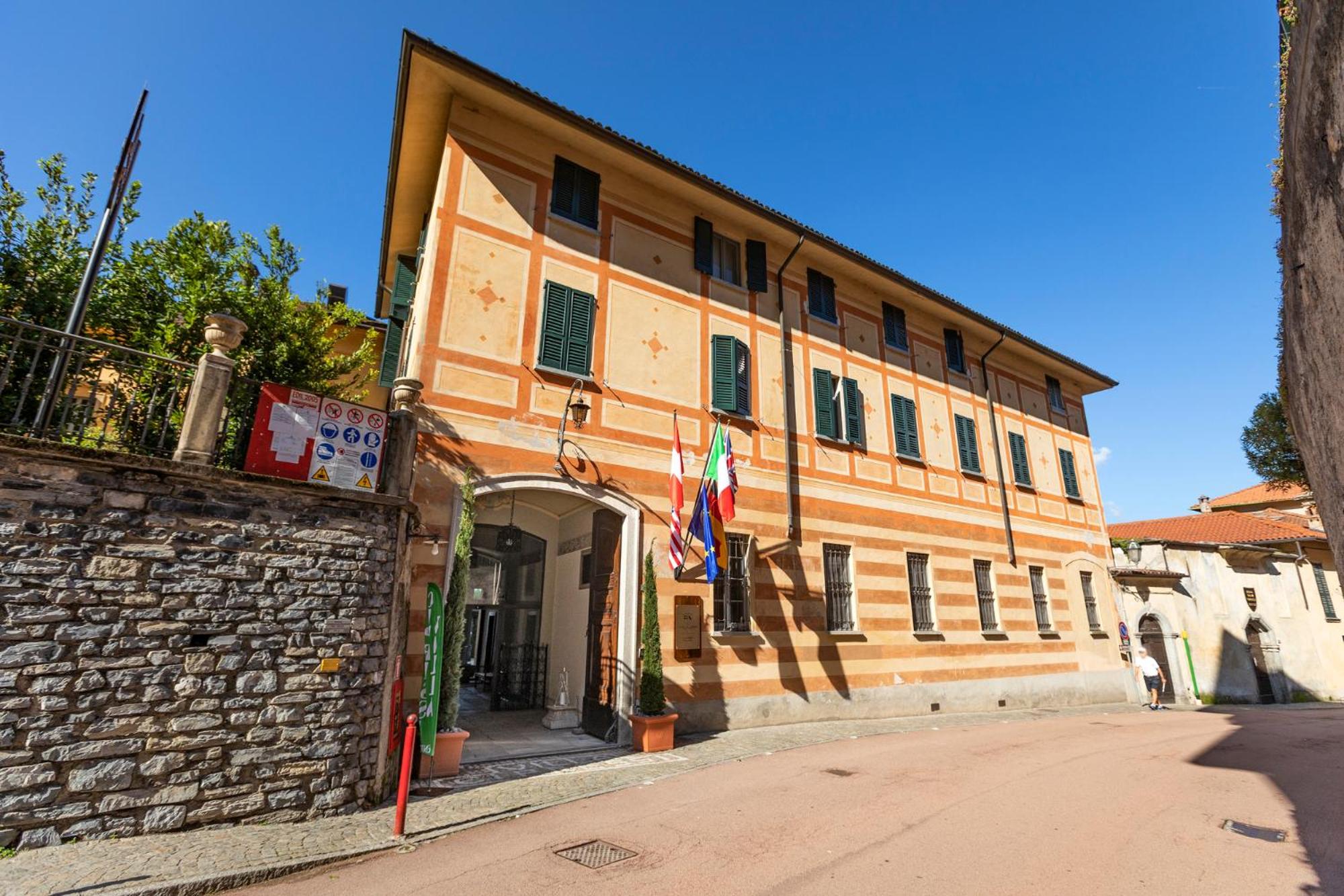 Villa Cipressi 42/50