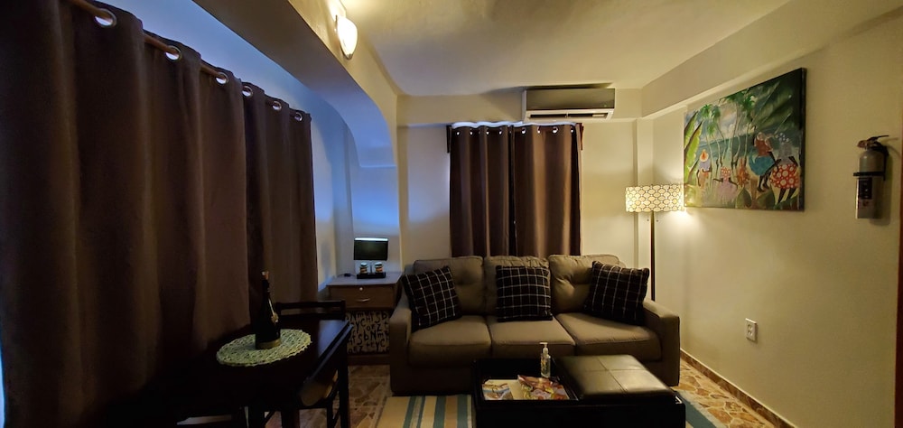 Bella Vista Guesthouse Cabins 44/84