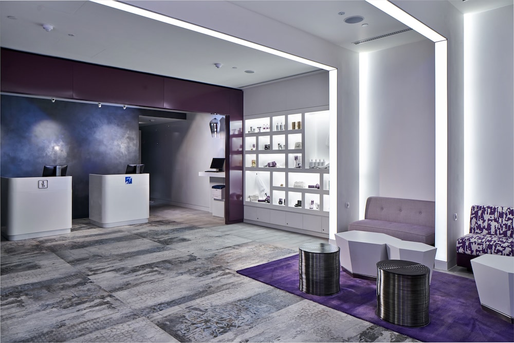 Lobby at YOTEL Singapore, Select by Hilton, SINGAPORE