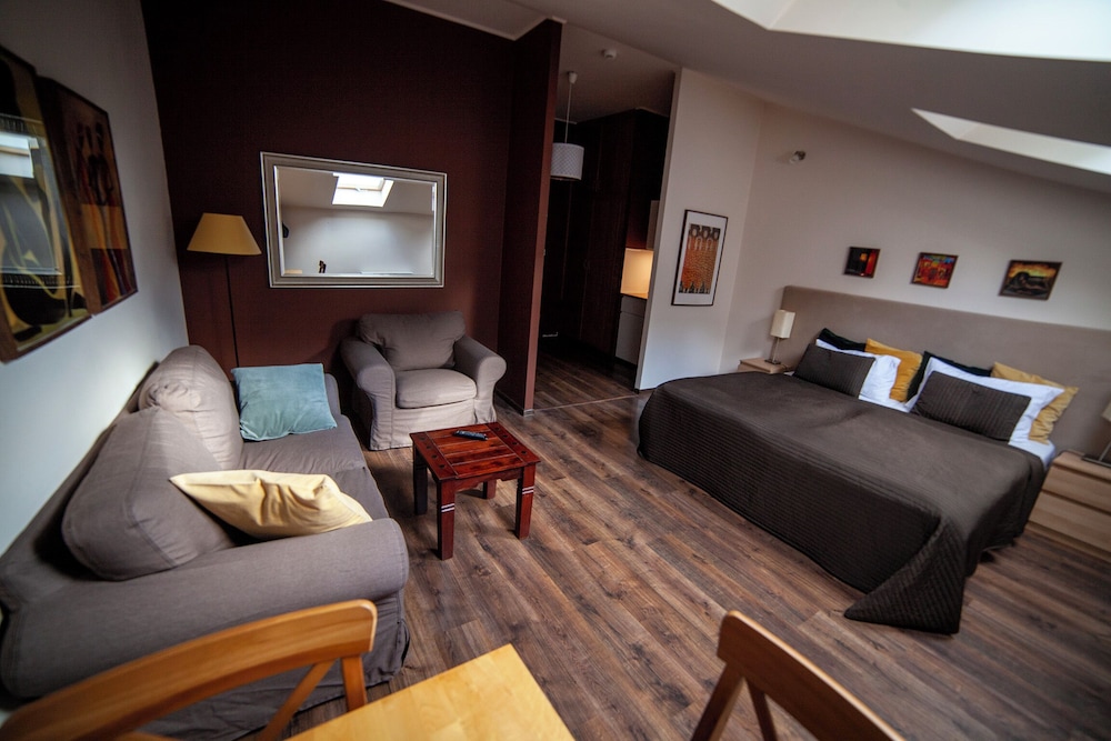 Lounge Apartments 36/50