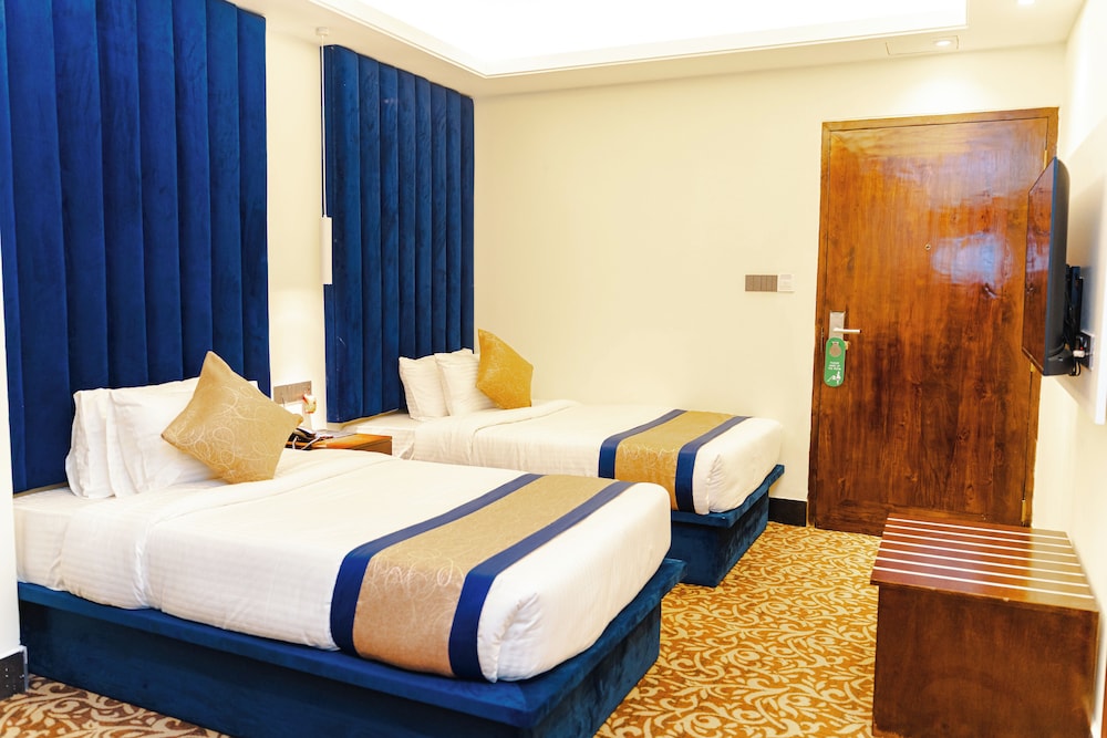 Marco Polo Dhaka 18/37